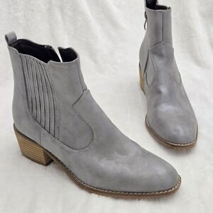 Boutique by Corky's Wayland Women's Metallic Gray Gold Western Ankle Bootie Sz 7